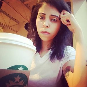 Meet your Posher, Carrie